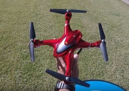 Holy Stone HS200D Drone